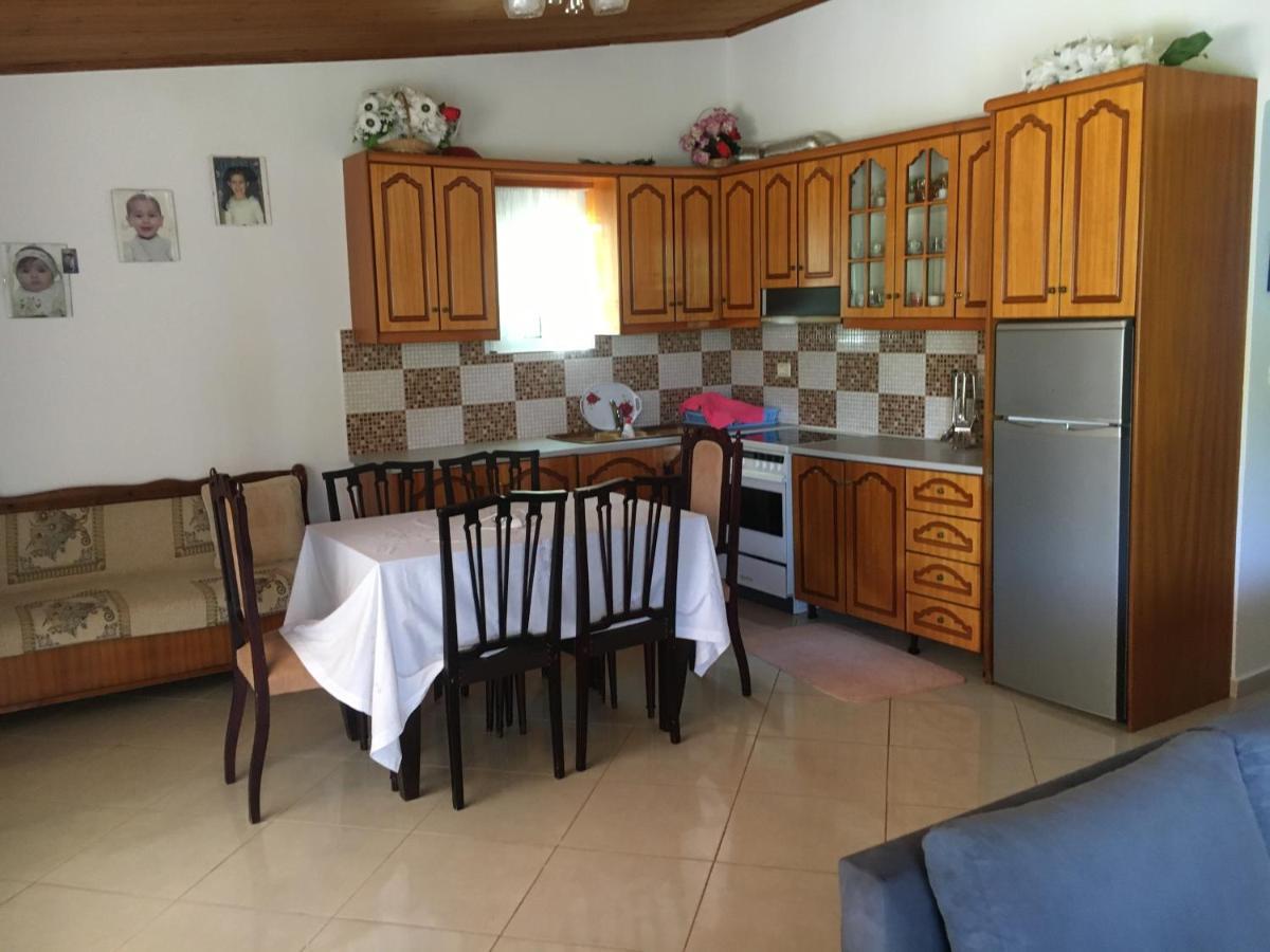 Guesthouse Nedin Ksamil Exterior foto